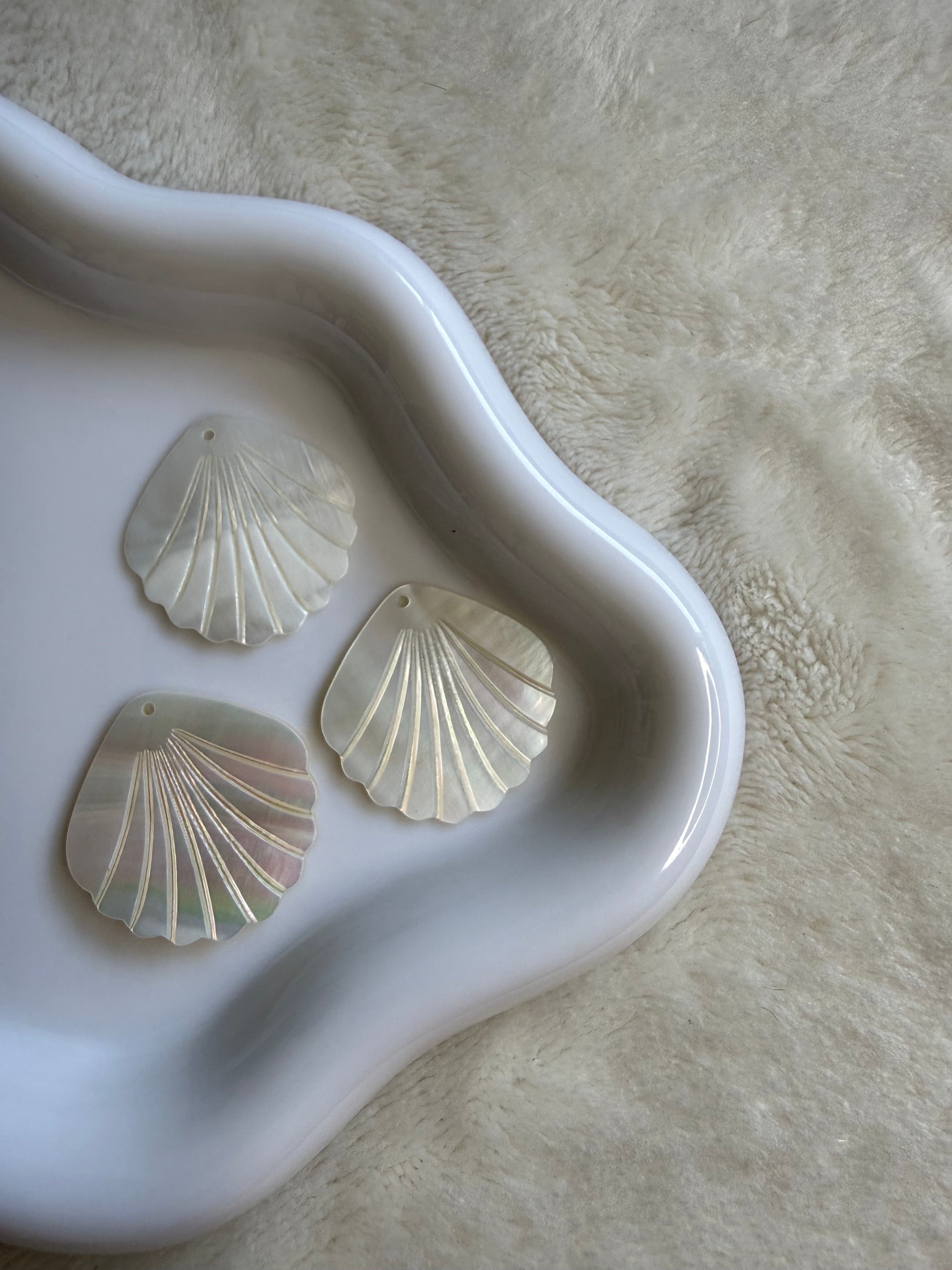 Charms coquillage chromé