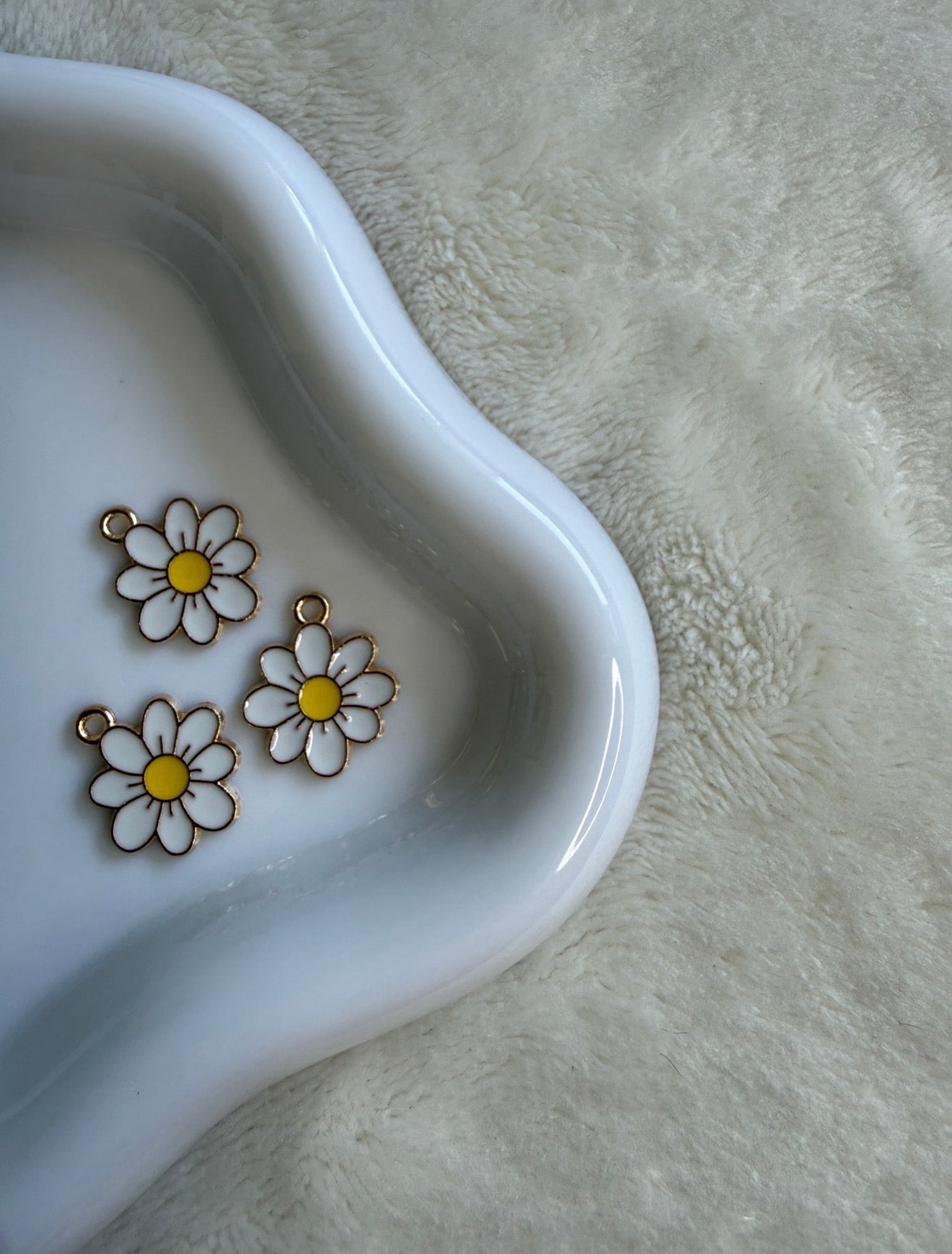Charms marguerite